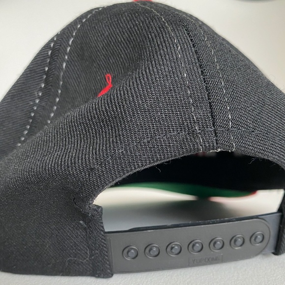 Bayern Retro Snapback Soccer Munich Cap - Picture 4 of 5